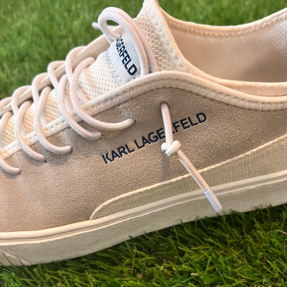 KARL LAGERFELD PARIS - summer canvas sneaker.